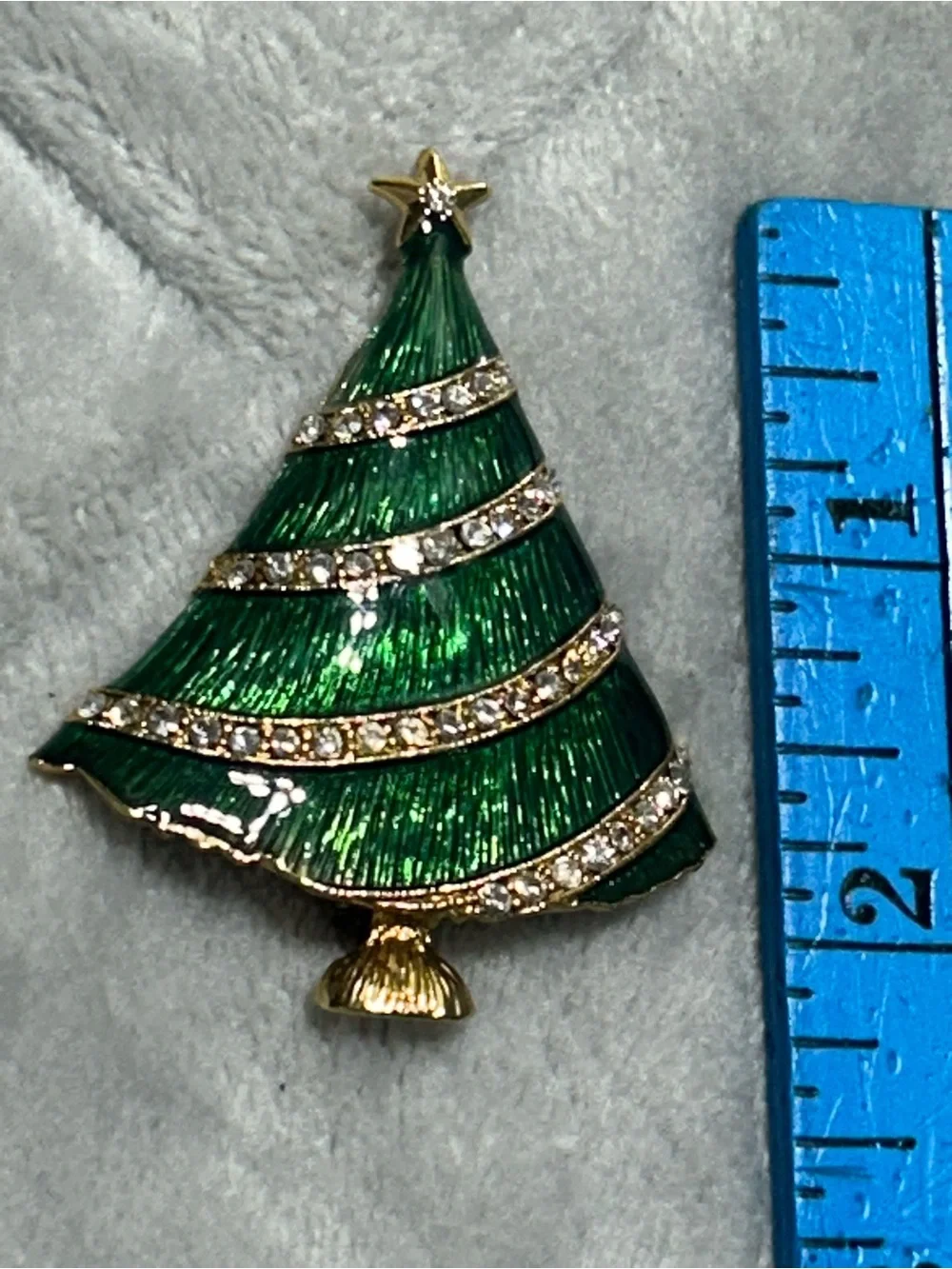 vintage Eisenberg Ice Christmas tree pin, w/green enamel and rhinestones/crystal
